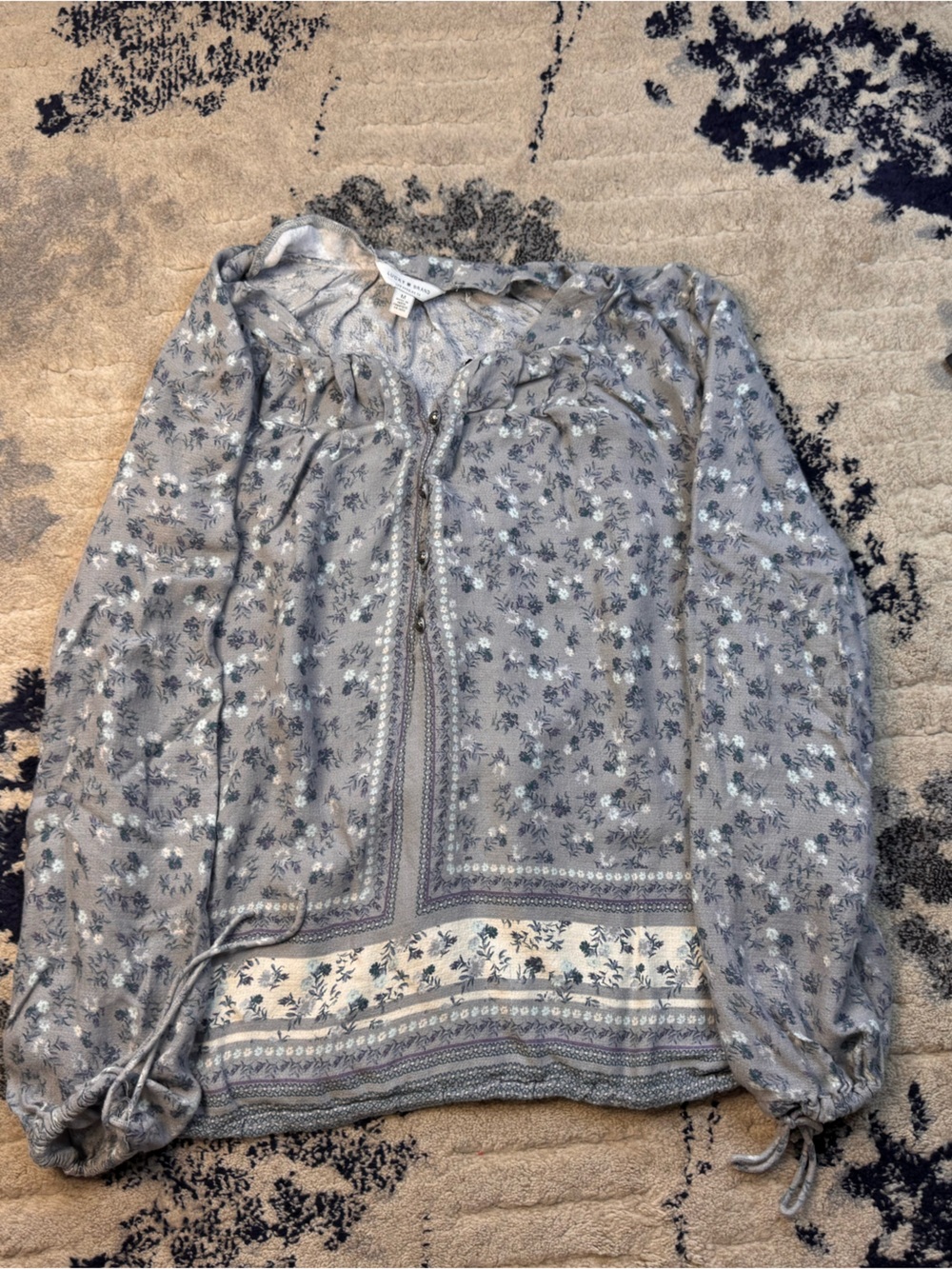 Lucky Brand Gray Floral Button-Front Top